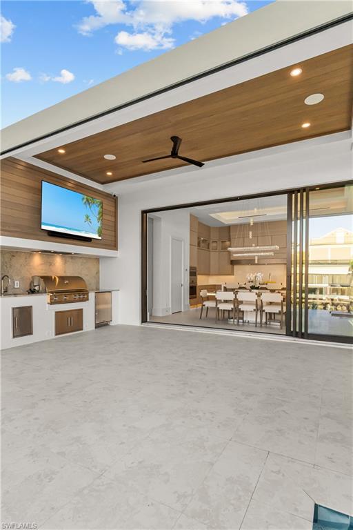 MARCO BEACH - Residential