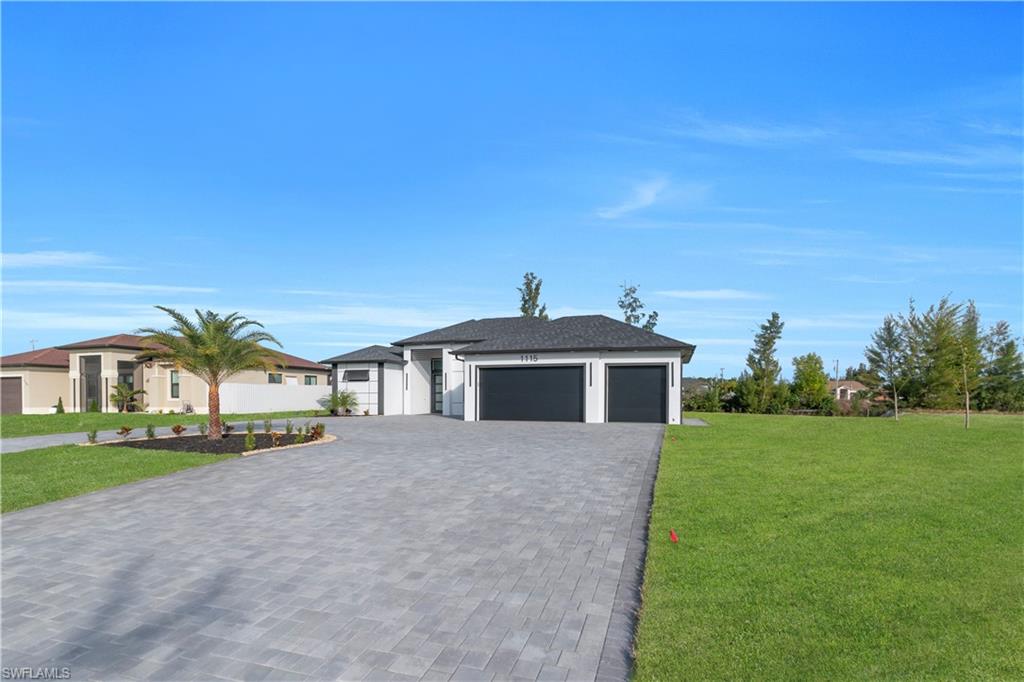 CAPE CORAL - Residential