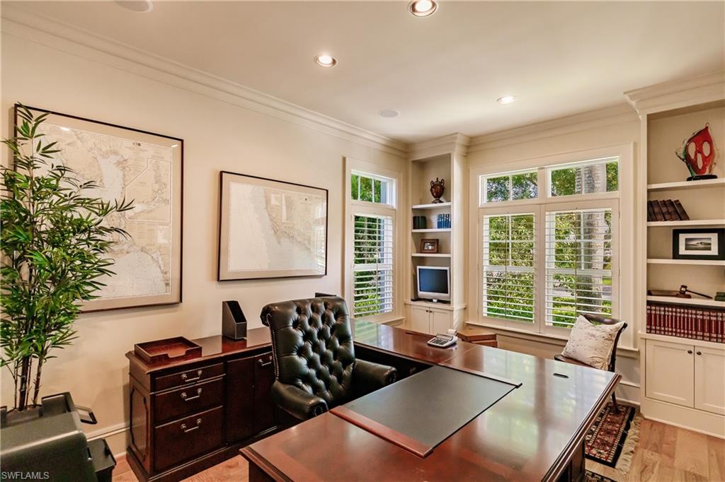 AQUALANE SHORES - Residential