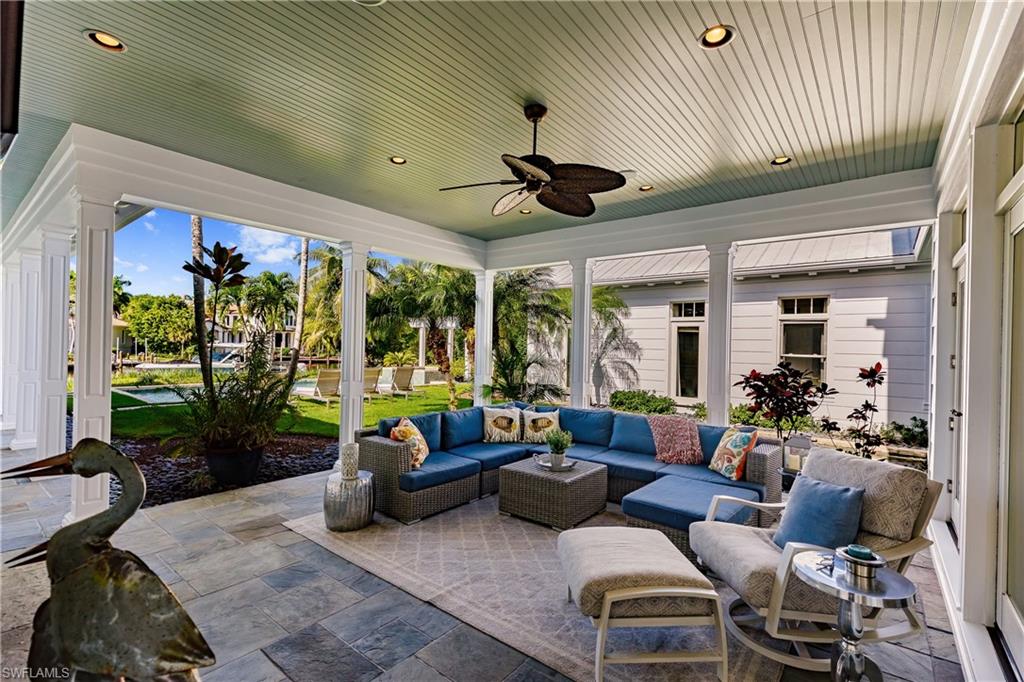 AQUALANE SHORES - Residential