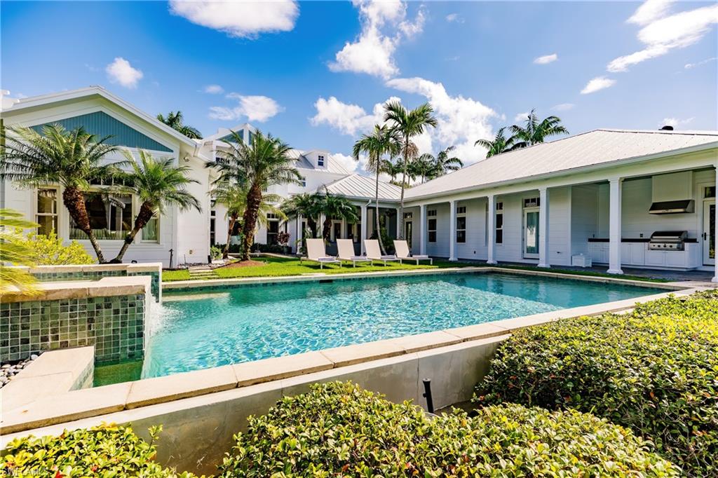 AQUALANE SHORES - Residential