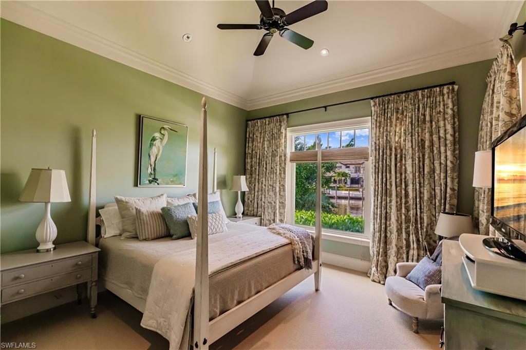 AQUALANE SHORES - Residential