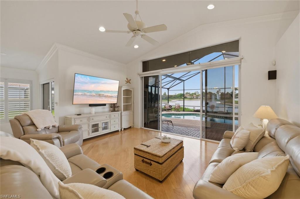 SATURNIA LAKES - Residential