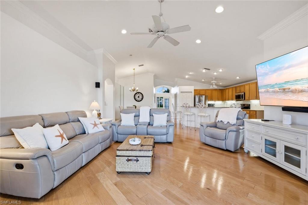 SATURNIA LAKES - Residential