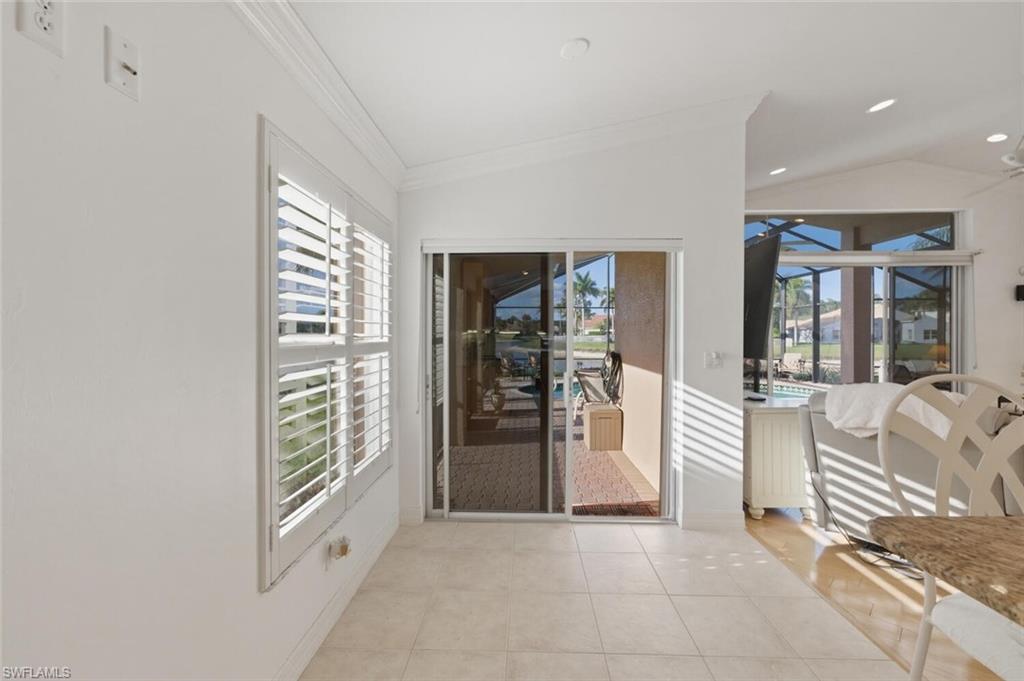 SATURNIA LAKES - Residential