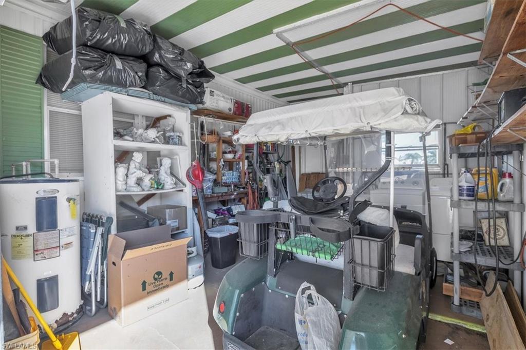 SIX LAKES COUNTRY CLUB - Residential