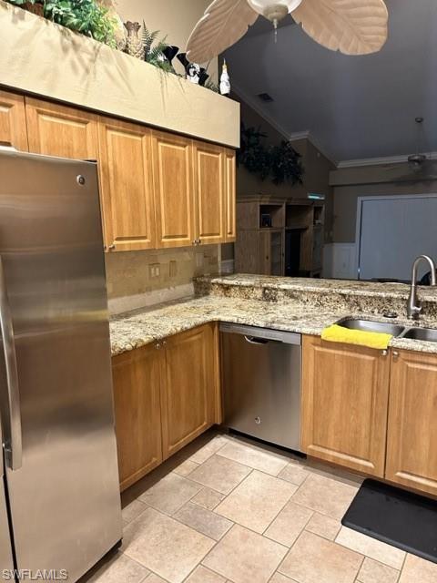 OLDE HICKORY GOLF & COUNTRY CLUB - Residential Lease