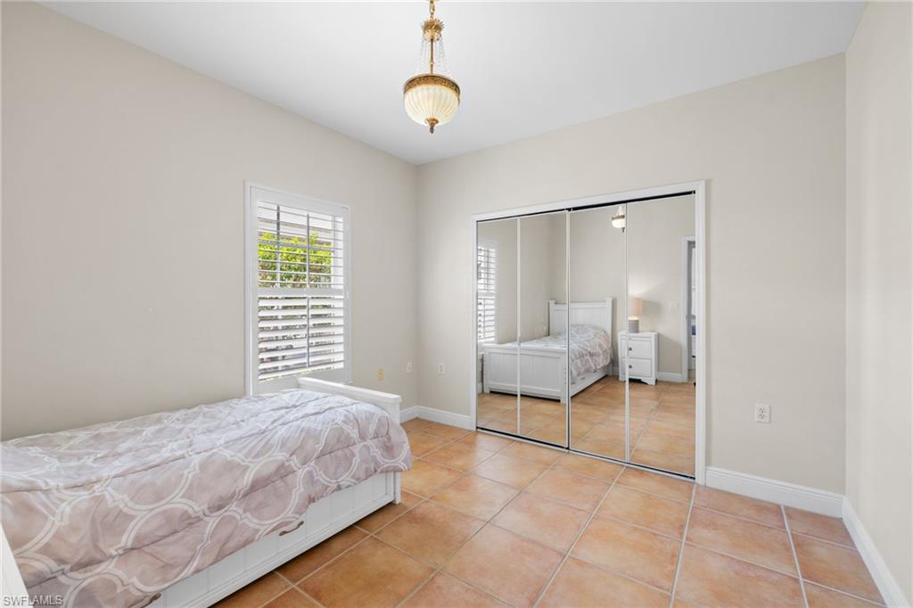 SWEETWATER BAY - Residential