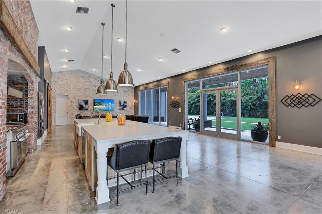 GOLDEN GATE ESTATES - Residential