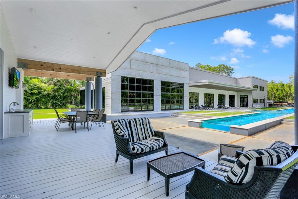 GOLDEN GATE ESTATES - Residential