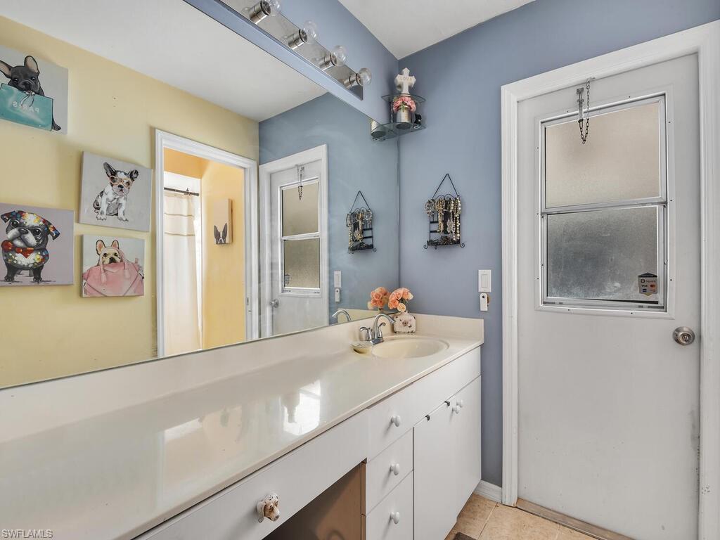 NAPLES TWIN LAKES - Residential