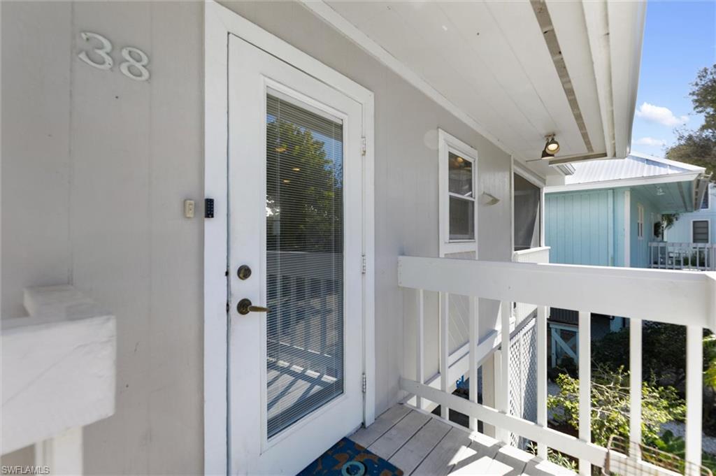 SUNSET CAPTIVA - Residential