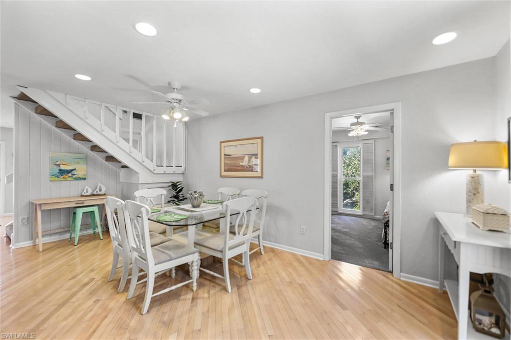 SUNSET CAPTIVA - Residential