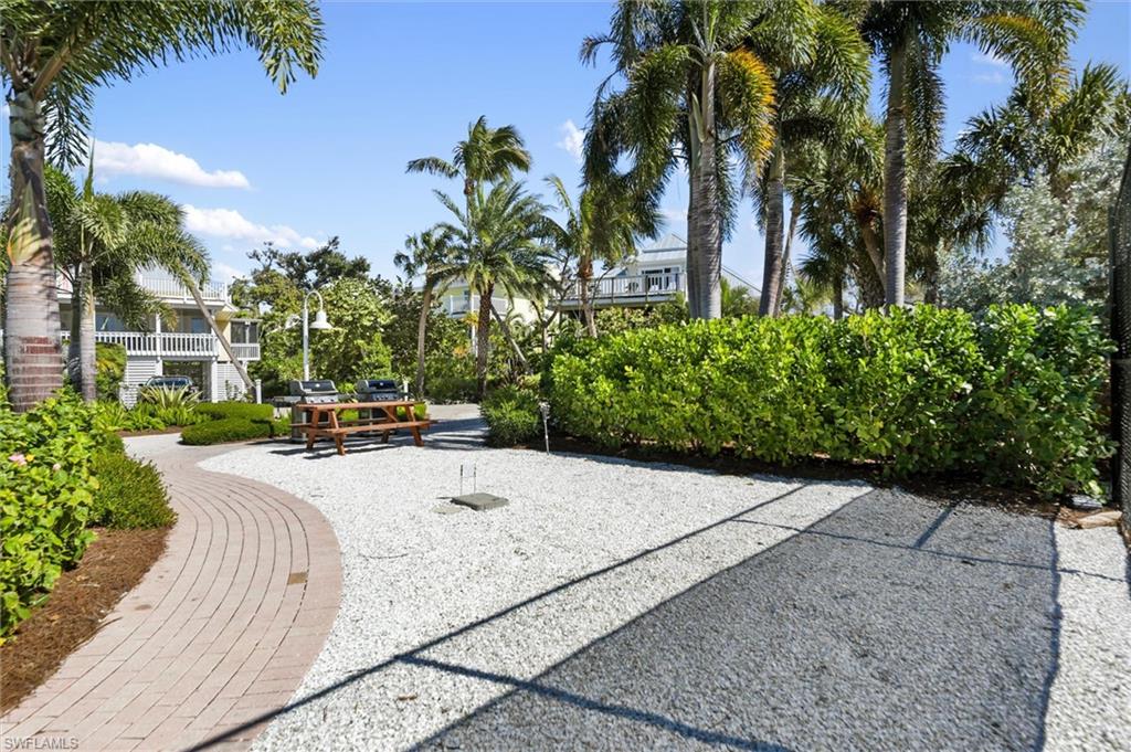 SUNSET CAPTIVA - Residential