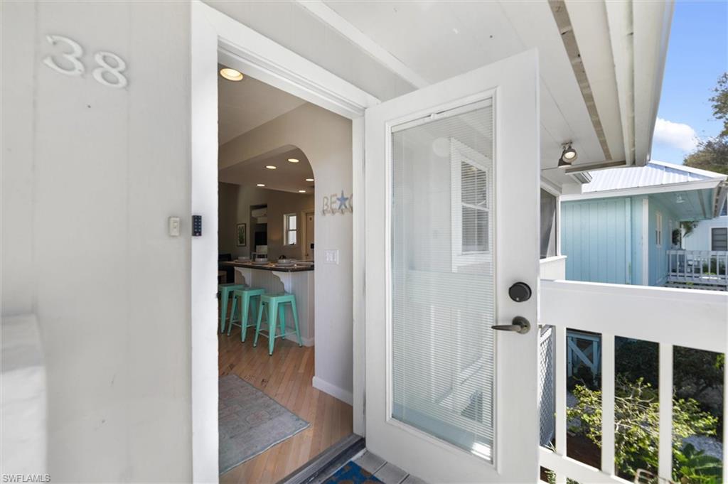 SUNSET CAPTIVA - Residential