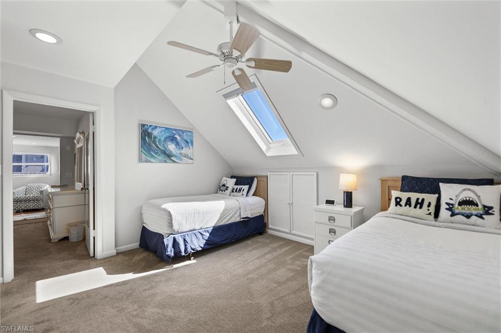 SUNSET CAPTIVA - Residential