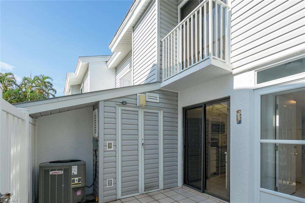 BOARDWALK CAPER - Residential