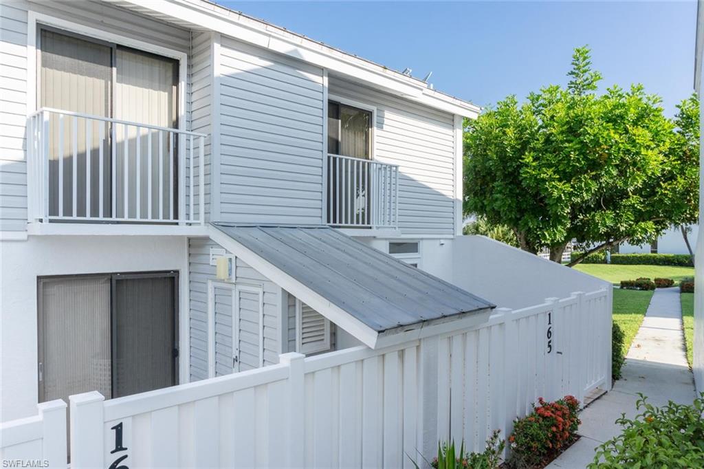 BOARDWALK CAPER - Residential