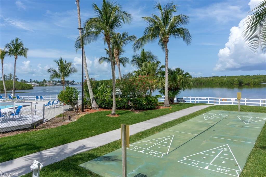 BOARDWALK CAPER - Residential