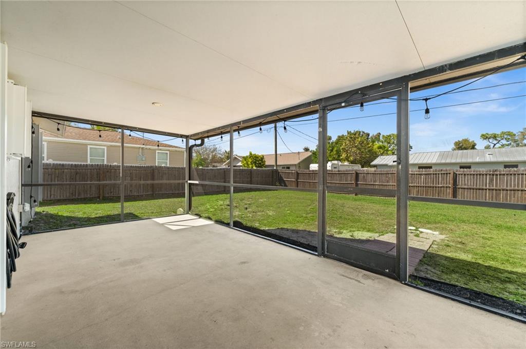 SAN CARLOS PARK - Residential