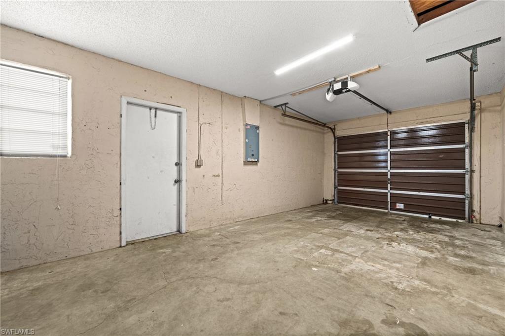 SAN CARLOS PARK - Residential