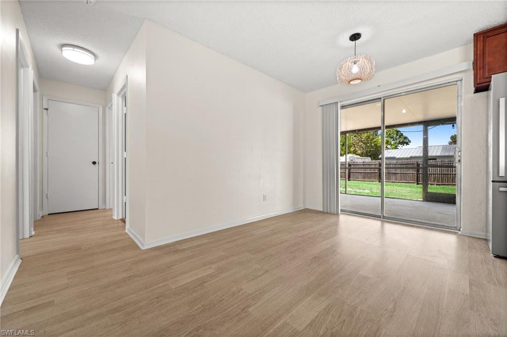 SAN CARLOS PARK - Residential