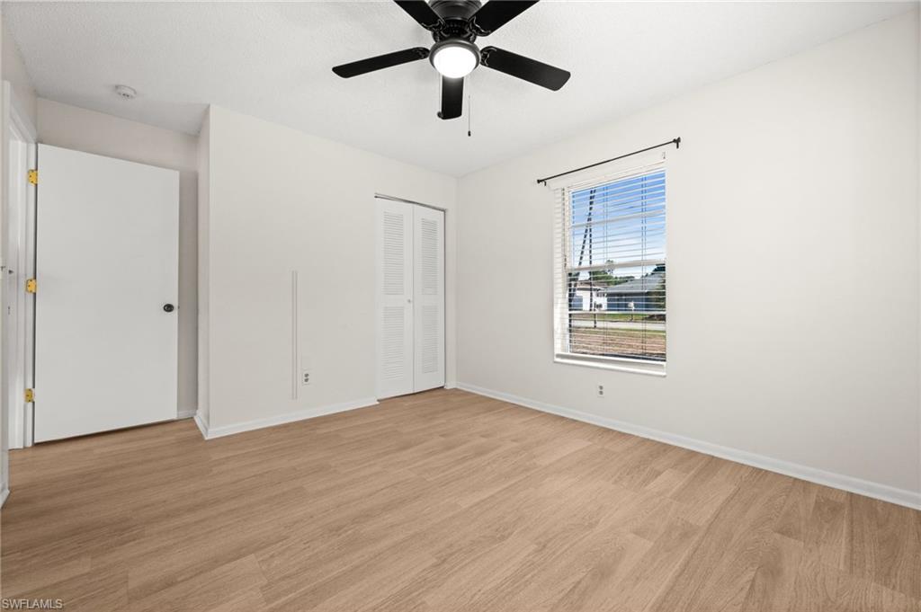 SAN CARLOS PARK - Residential