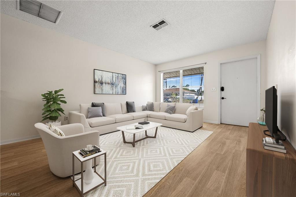 SAN CARLOS PARK - Residential