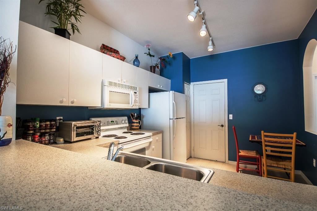 FOREST LAKE TOWNHOMES - Residential