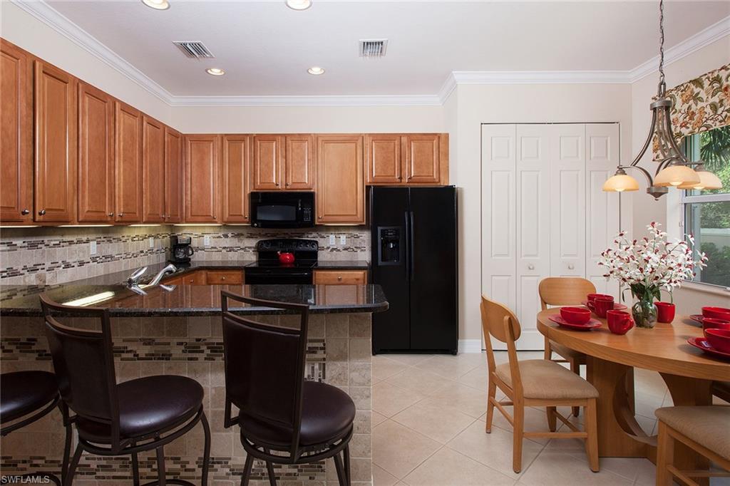 MARBELLA LAKES - Residential