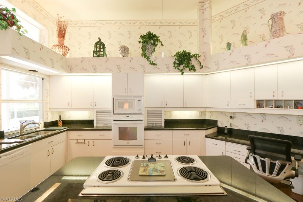 CROSS CREEK ESTATES - Residential