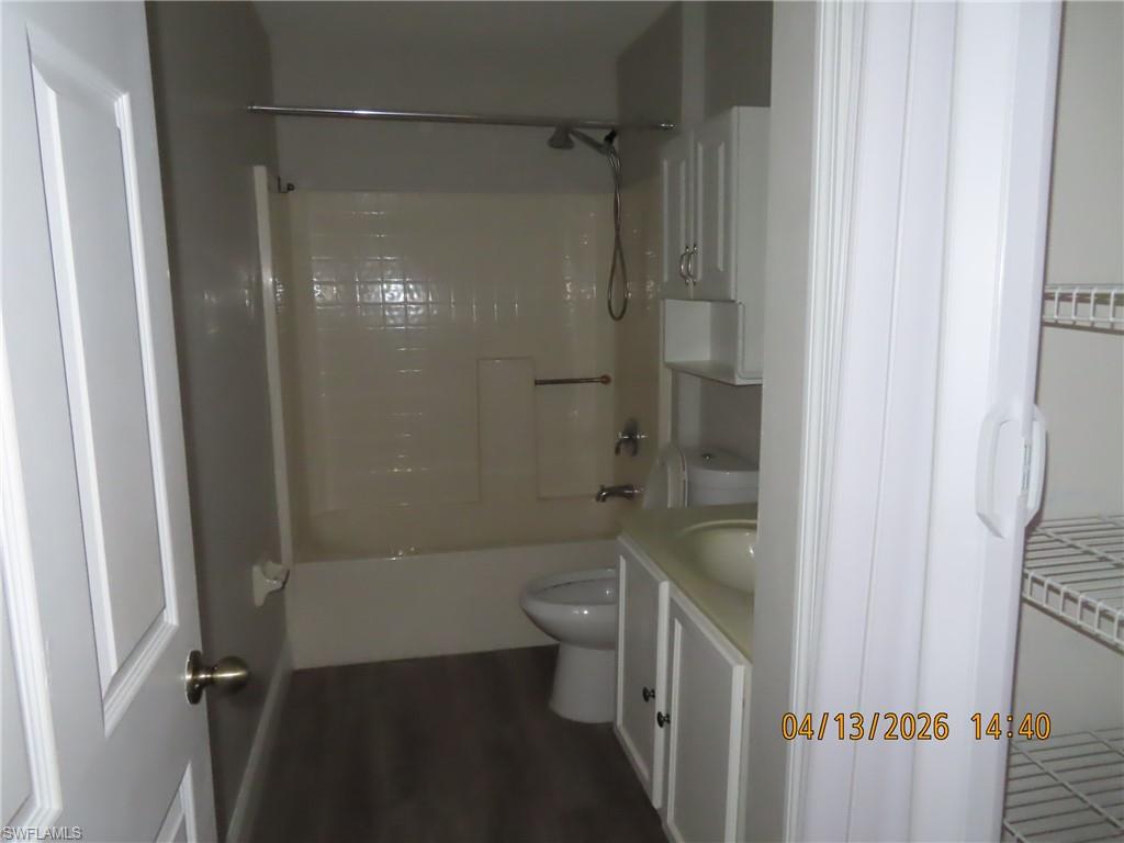 MIRROR LAKES - Residential