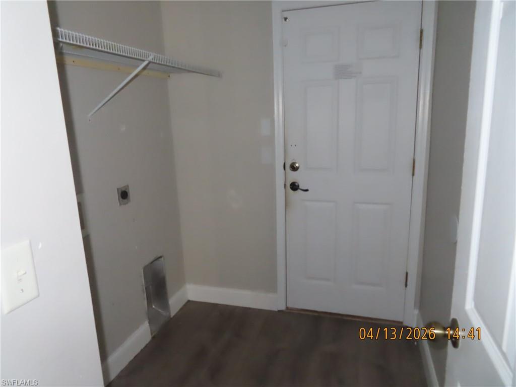 MIRROR LAKES - Residential