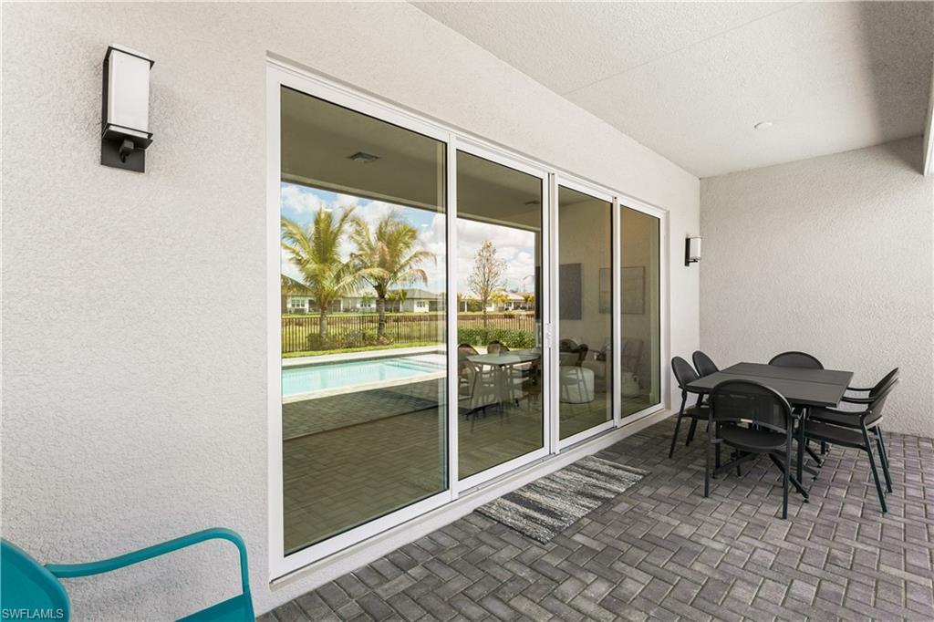 VALENCIA TRAILS - Residential