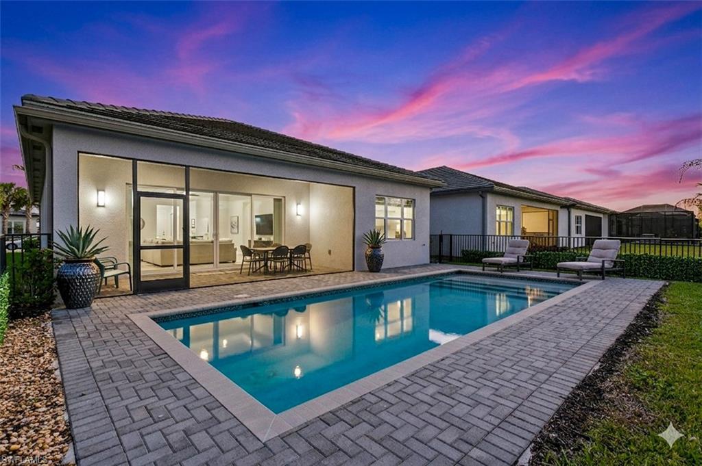 VALENCIA TRAILS - Residential