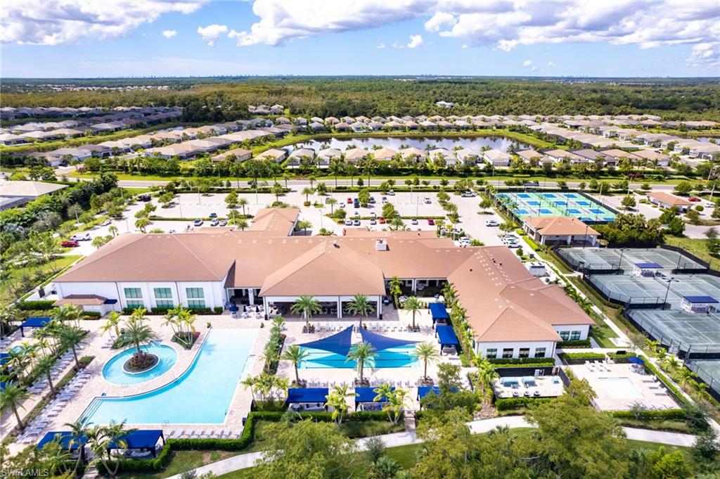 VALENCIA TRAILS - Residential