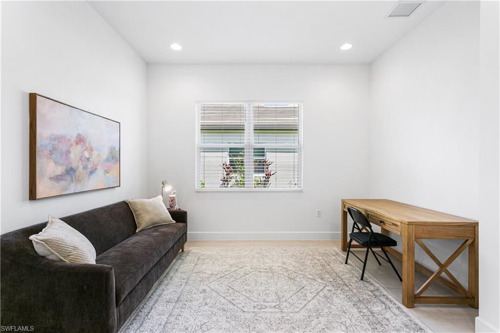 VALENCIA TRAILS - Residential