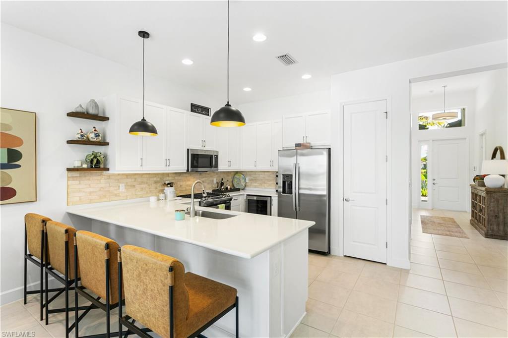 VALENCIA TRAILS - Residential