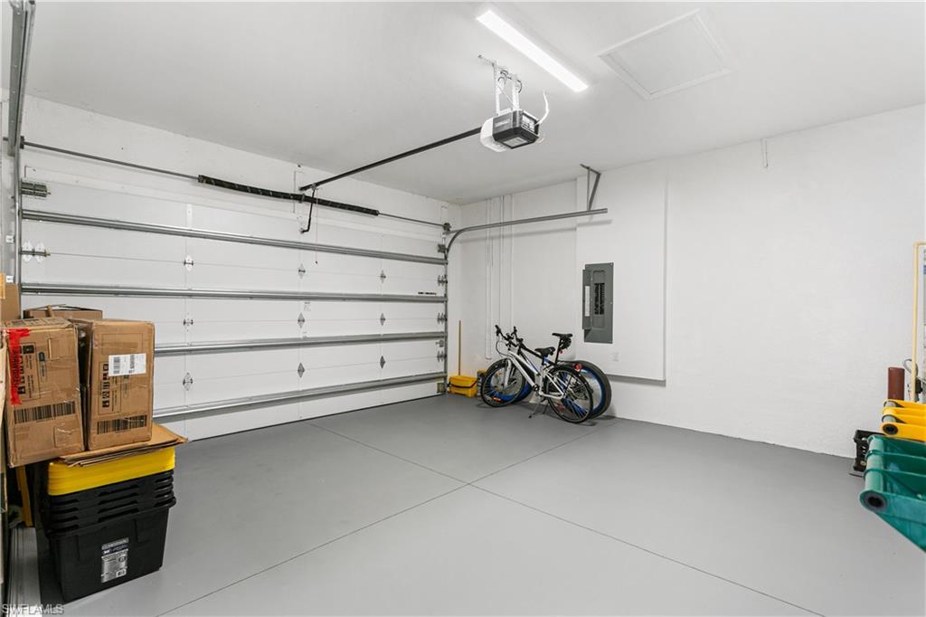 VALENCIA TRAILS - Residential