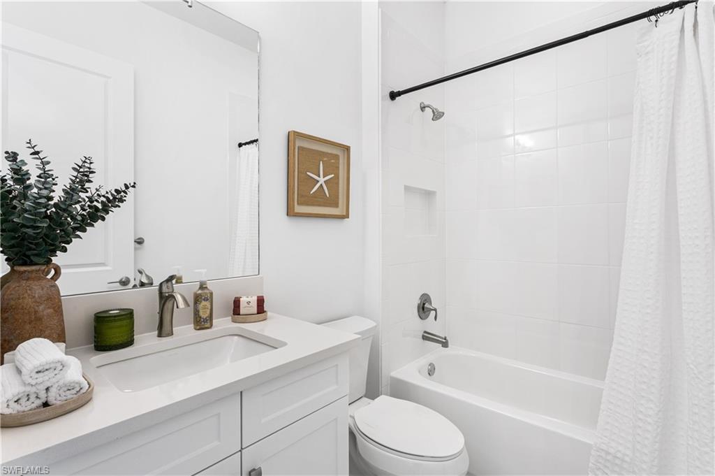 VALENCIA TRAILS - Residential