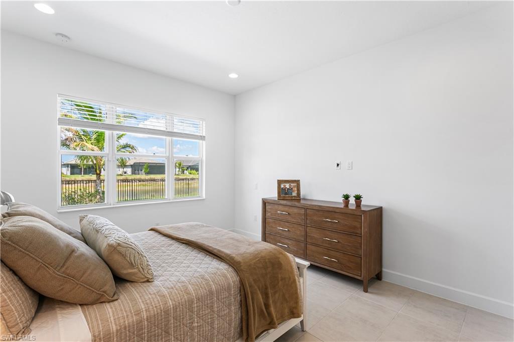 VALENCIA TRAILS - Residential