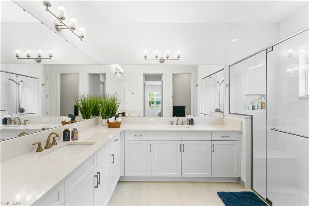 VALENCIA TRAILS - Residential