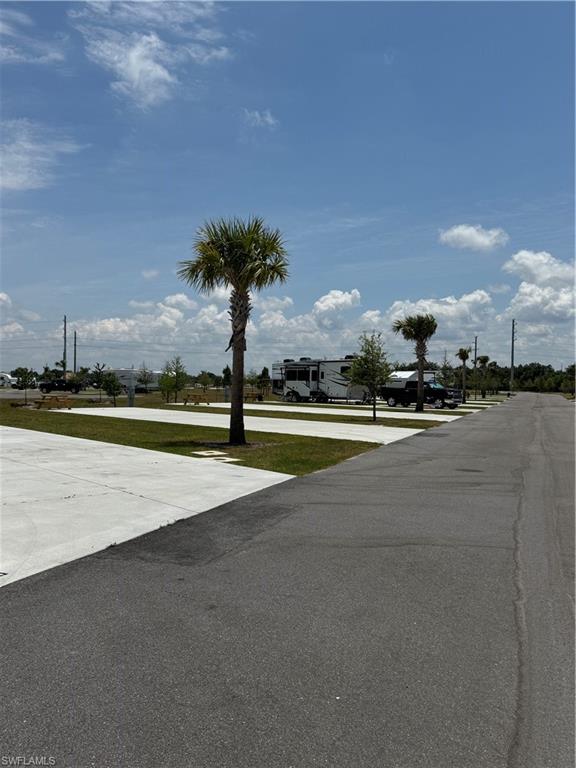 PALM BREEZE - Land