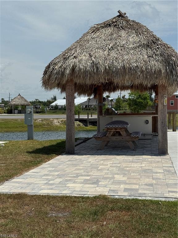 PALM BREEZE - Land