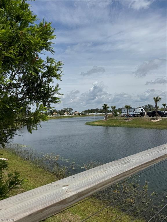 PALM BREEZE - Land