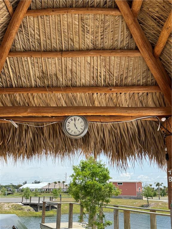 PALM BREEZE - Land