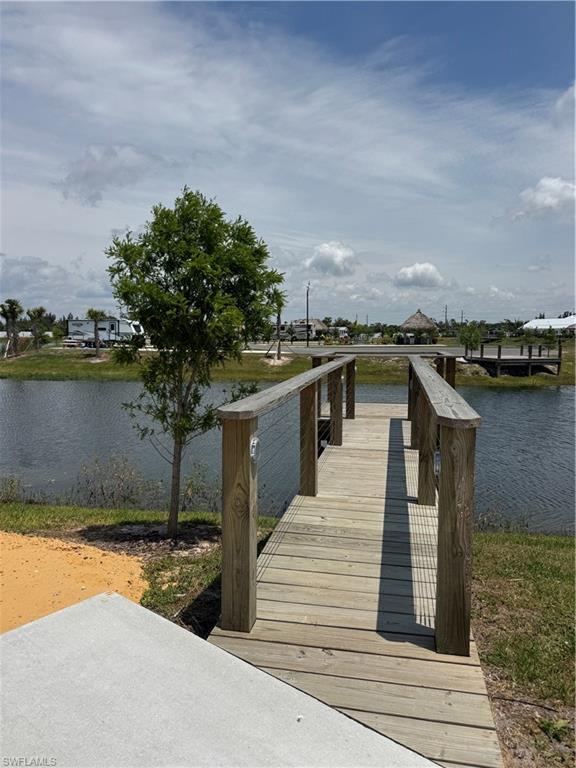PALM BREEZE - Land