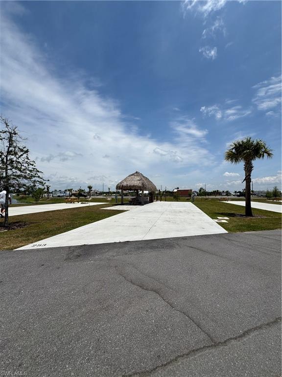 PALM BREEZE - Land