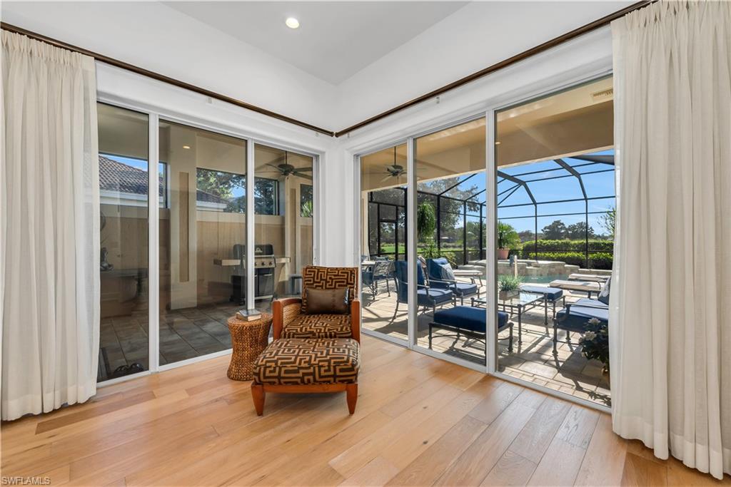 1033 Tierra Lago WAY