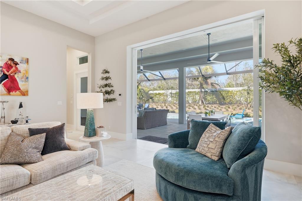 CAYMAS - Residential